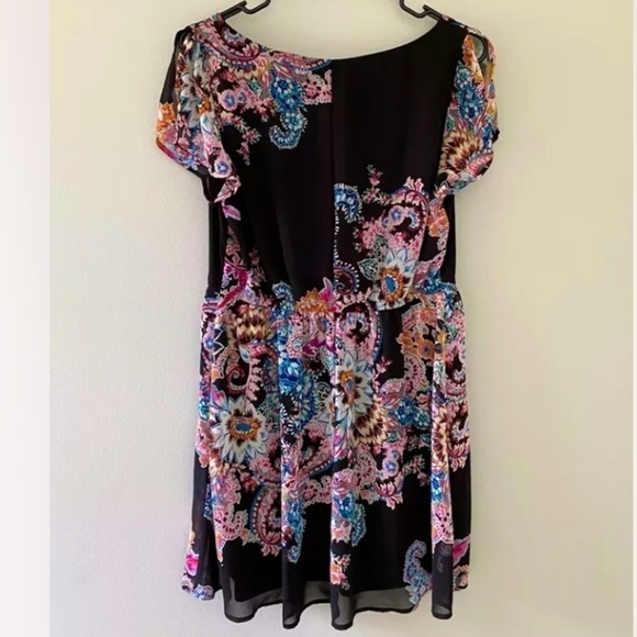 Express Colorful Floral Paisley Short Flutter Sleeve Flowy Dress Women’s Small - Picture 4 of 8